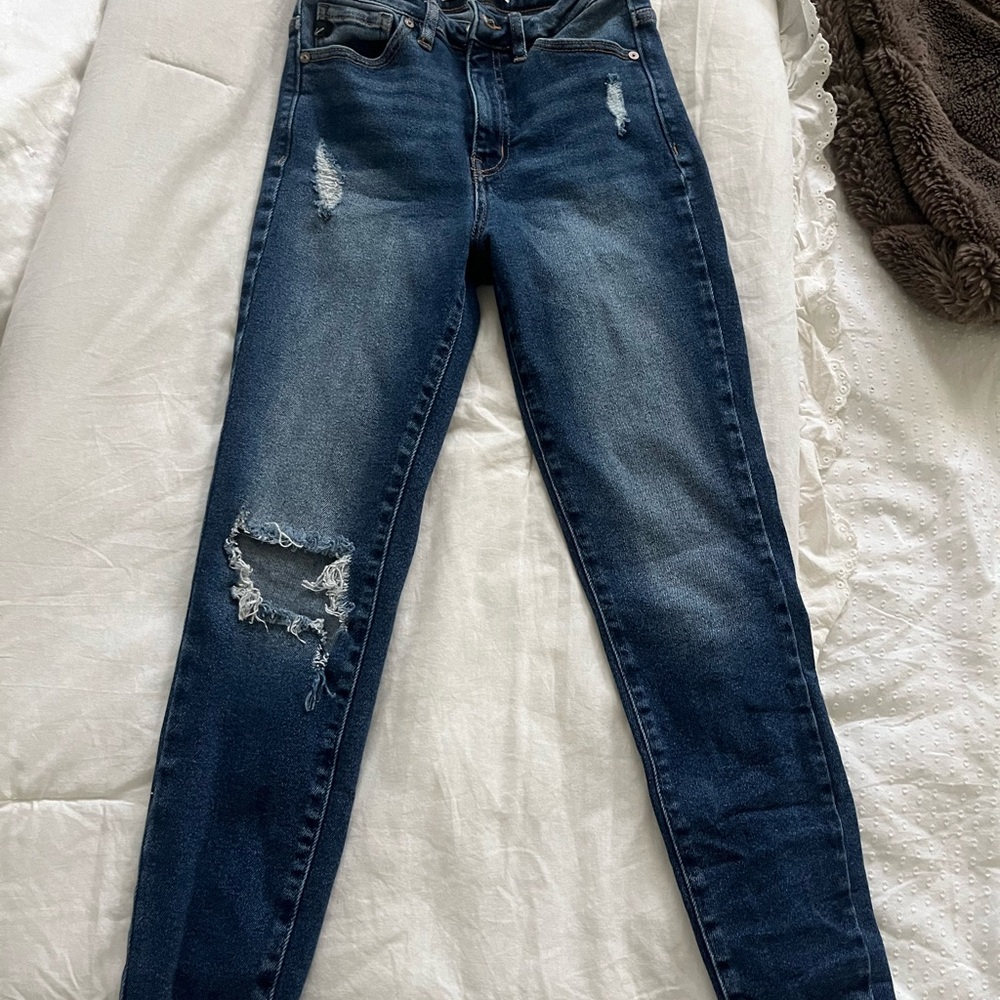 Classic Distressed Skinny Jeans in Blue